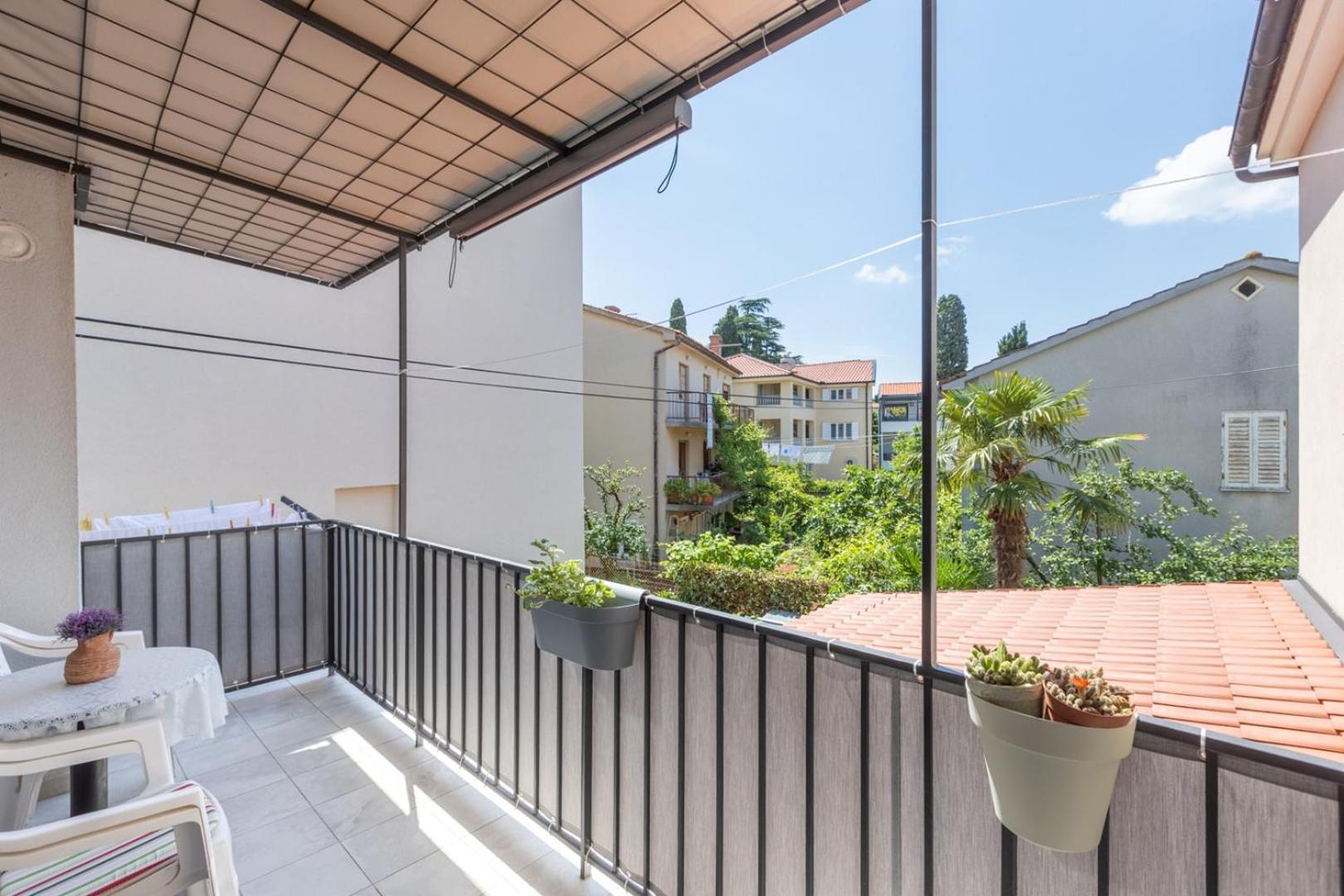 Apartment Oleander Malinska Luaran gambar