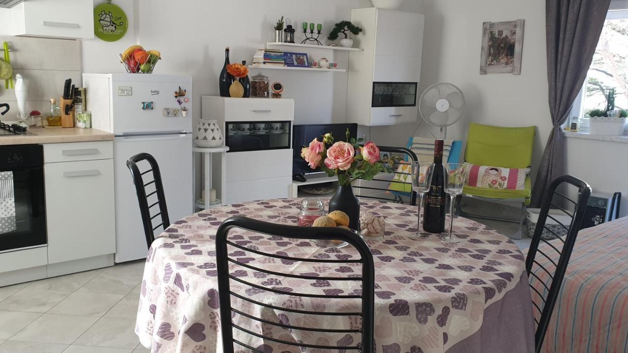 Apartment Oleander Malinska Luaran gambar